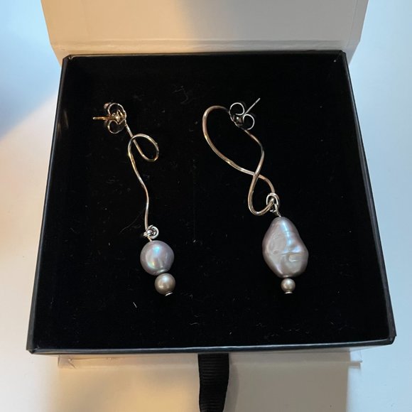 MOUNSER Silver Twister Earrings - Picture 1 of 7